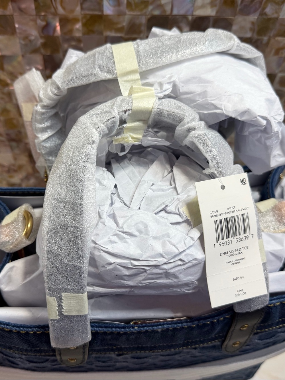 Brand-new Coach Field Tote 30 in Signature Denim, style CA108 - Picture 2 of 6